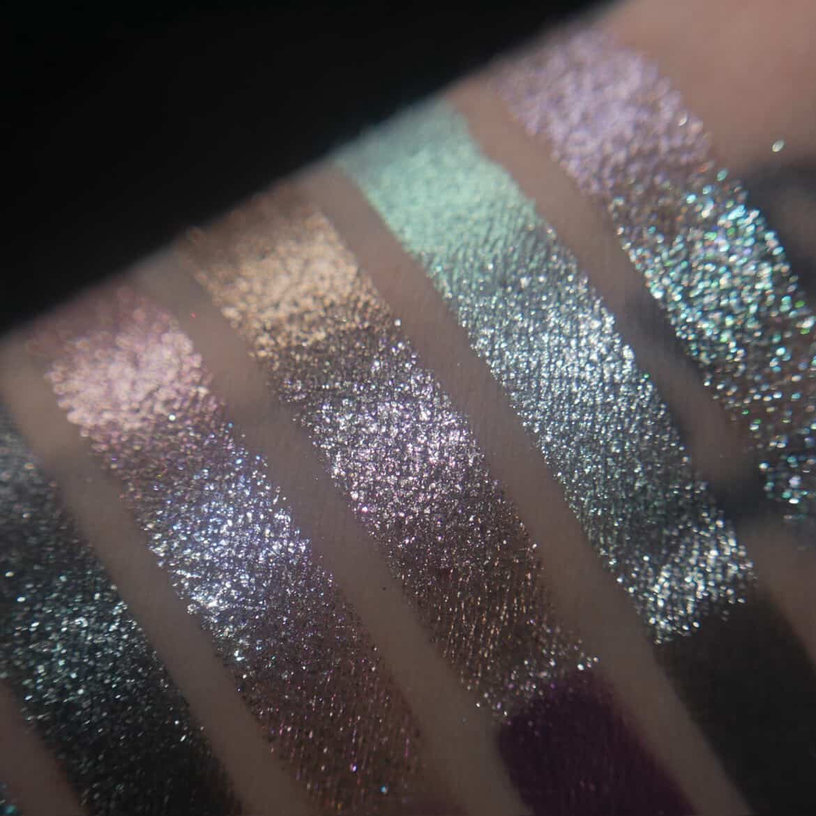 Silver & Cold Eyeshadow Palette