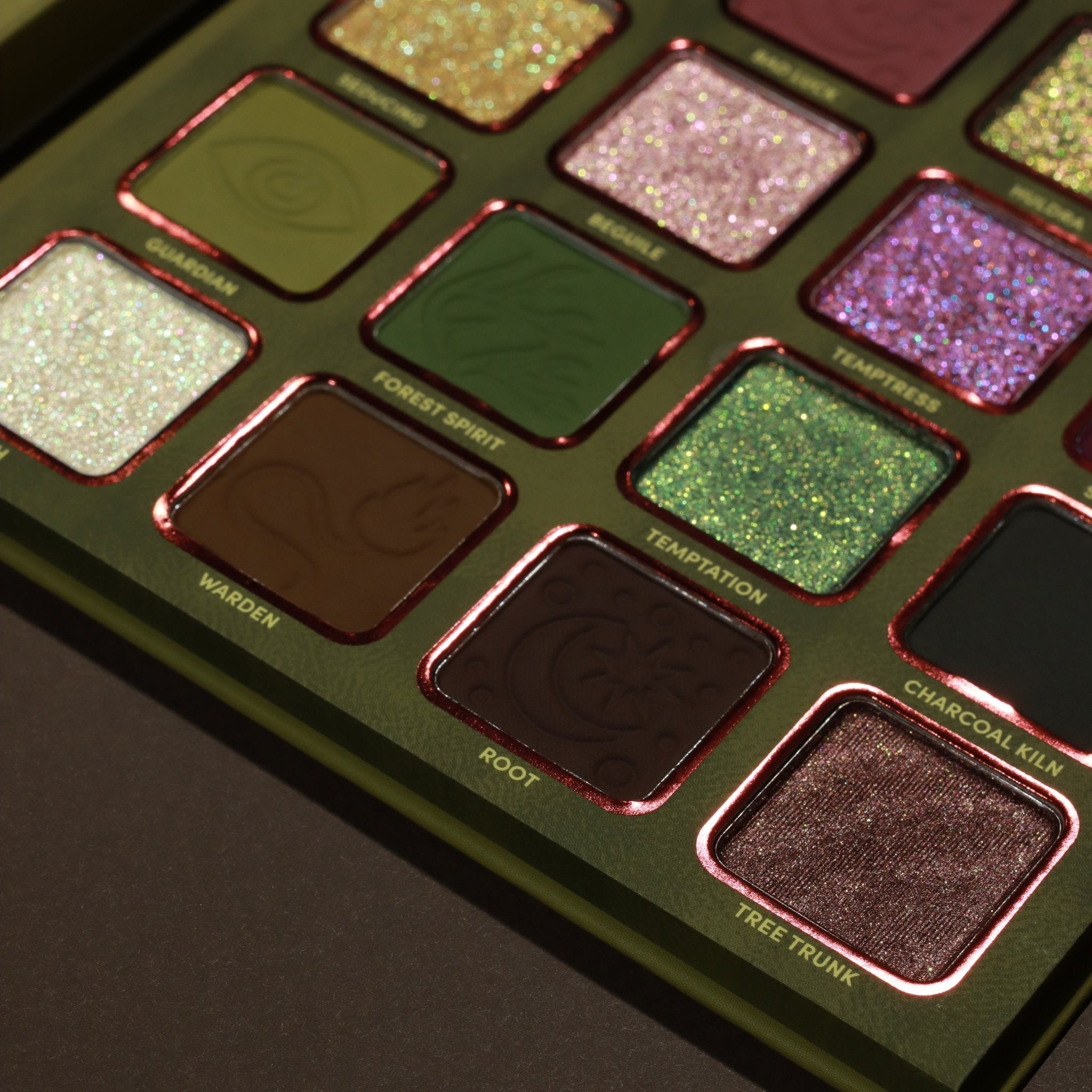 Huldra Eyeshadow Palette