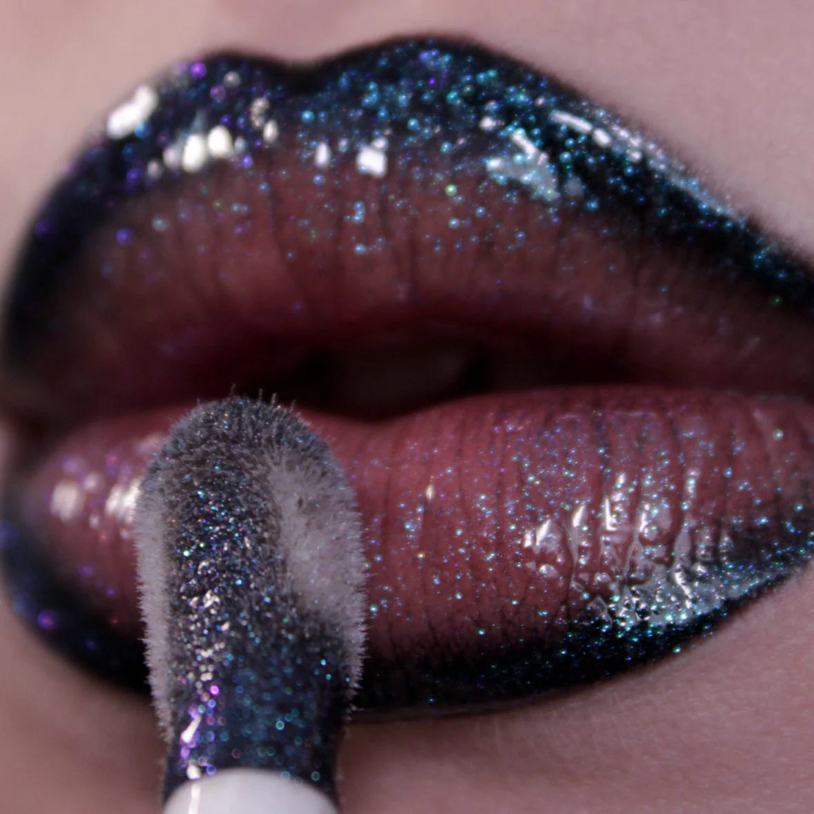 Esmalte de labios MEI PANG X Blend Bunny Blue Tears