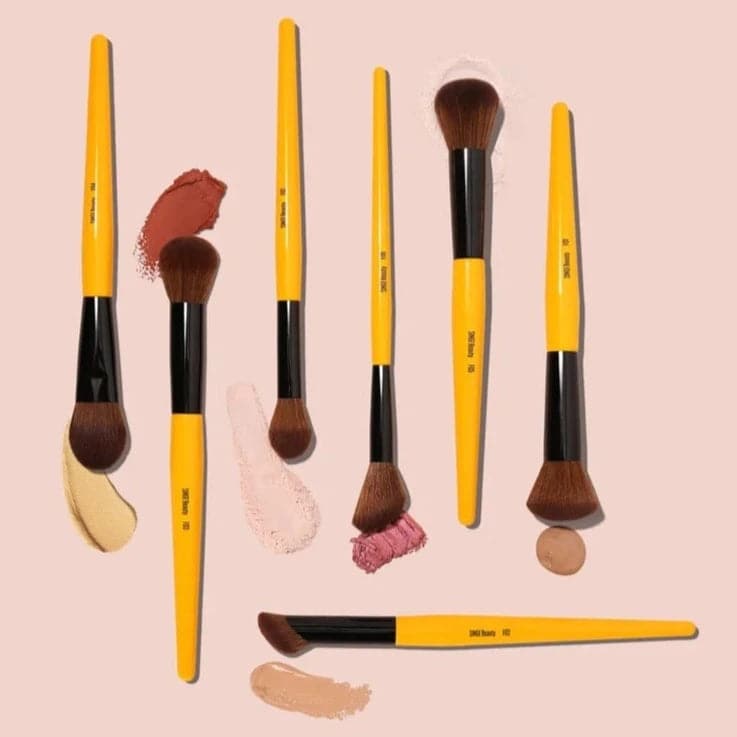 THE 7-PIECE FACE BRUSH SET