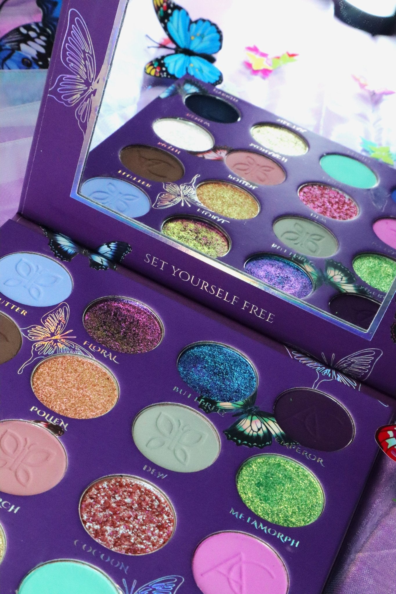 Paleta cieni do powiek Metamorph🦋