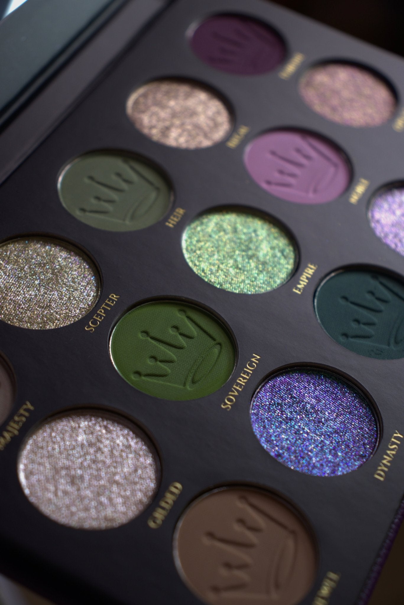 Crown Legacy | Glaminatrix X Monolith | Limited Edition