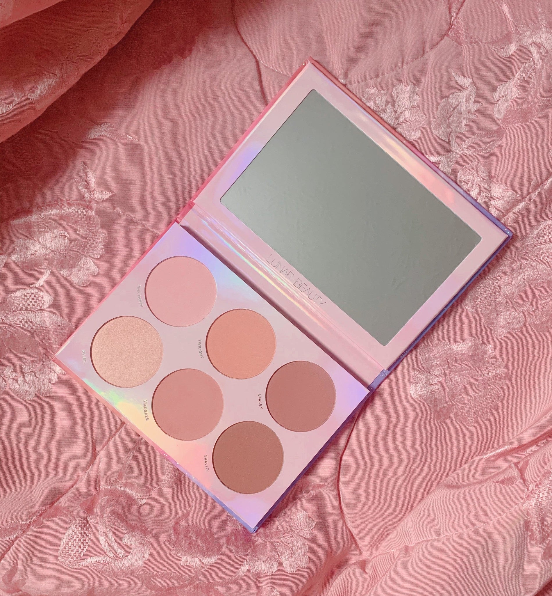 Moon Prism Blush Palette