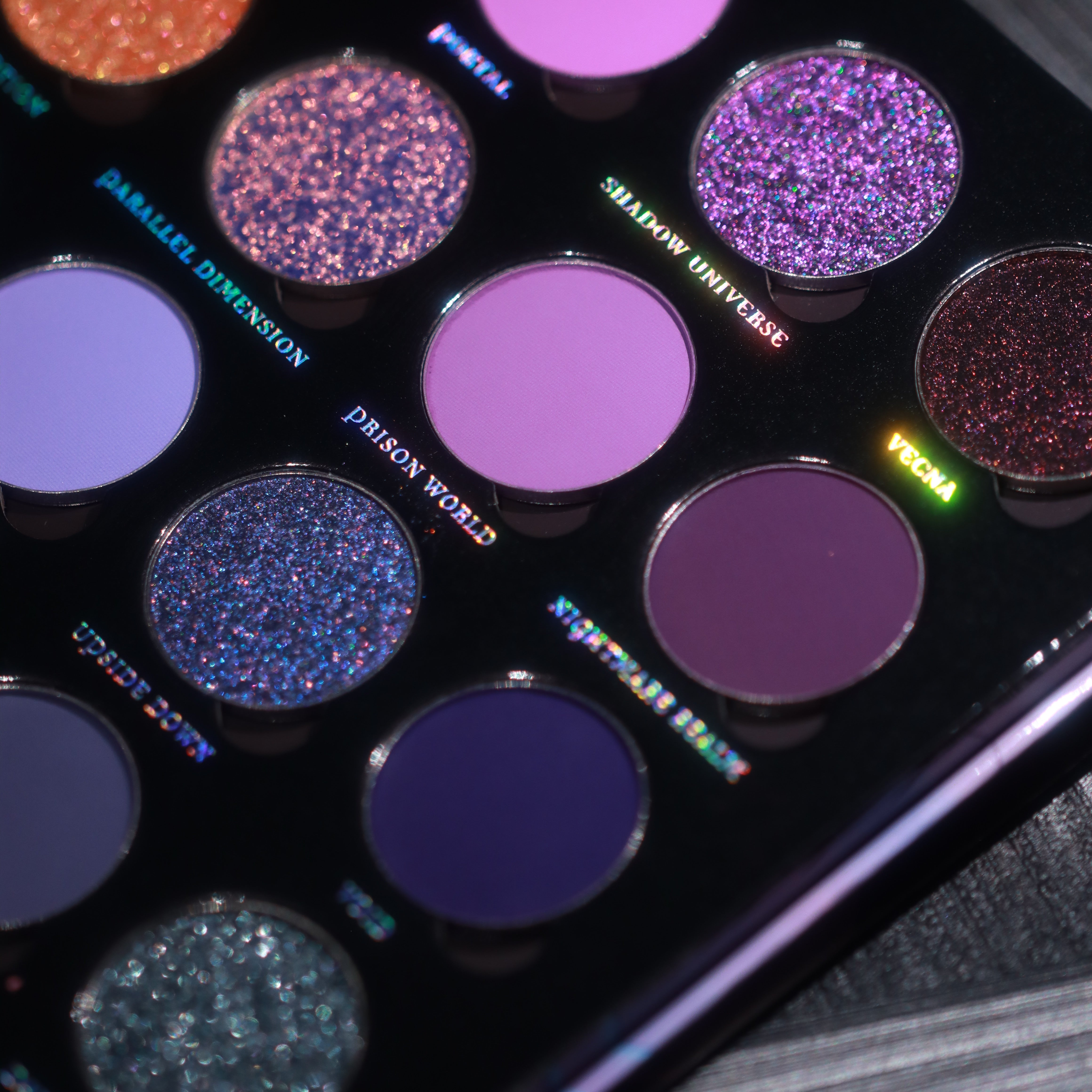 Dark Dreamscape Magnetic Palette