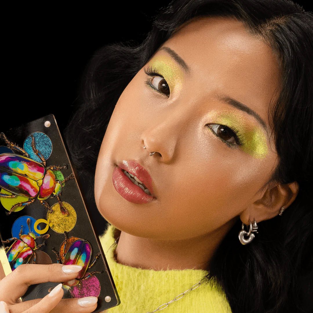 Chapter 4 - Garden of Iridescent Wings Eyeshadow Palette