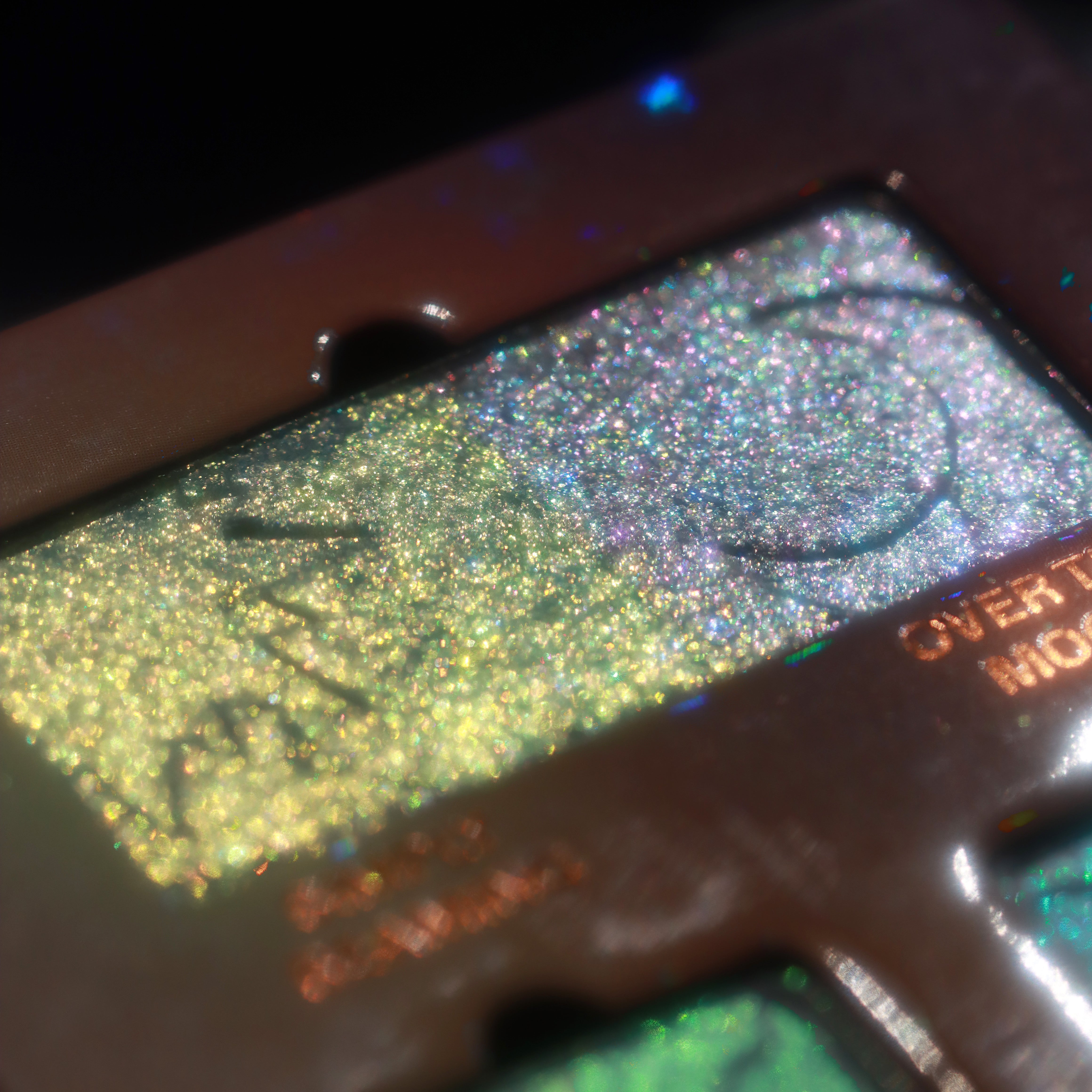 On Topper the World Palette