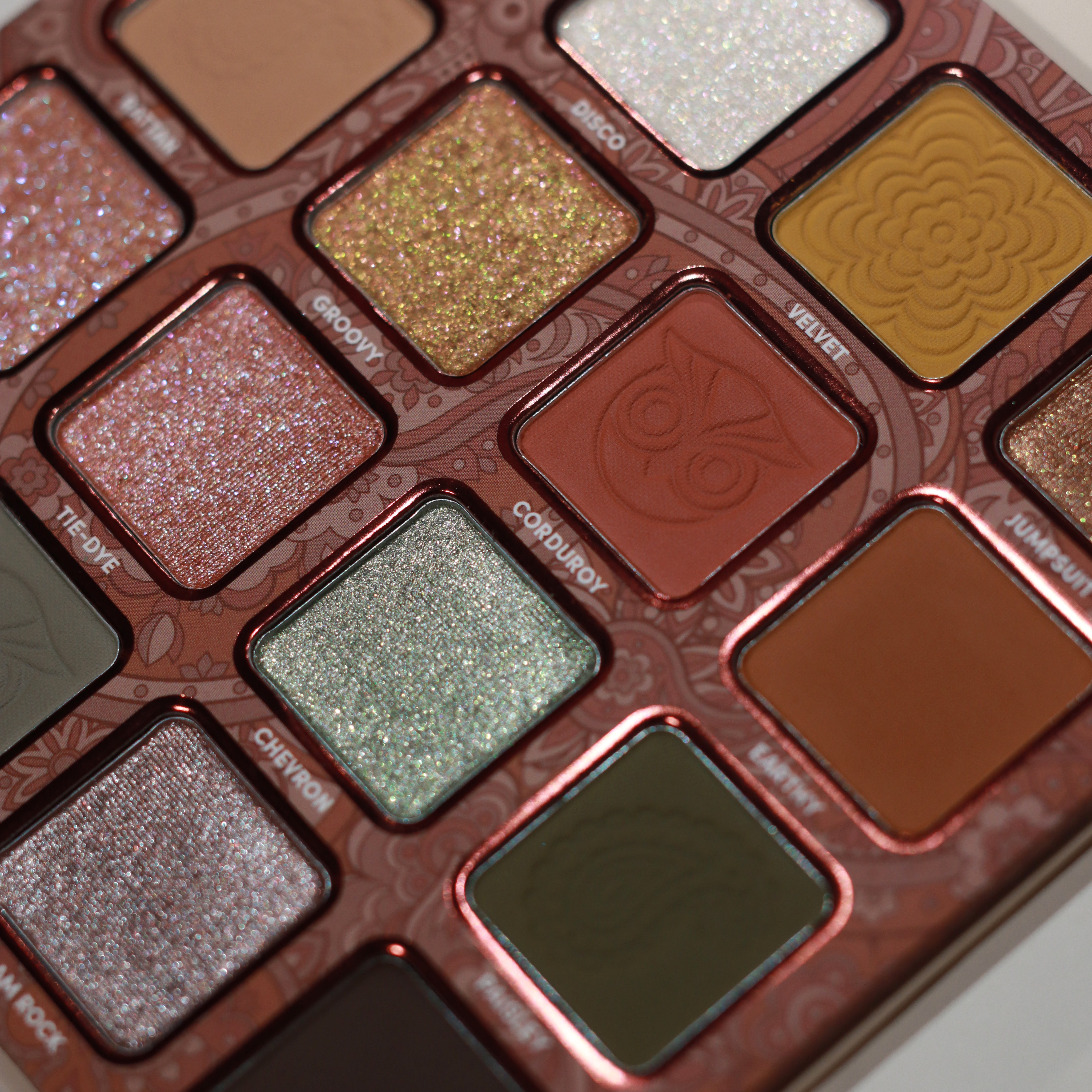 Paisley Hoot Palette