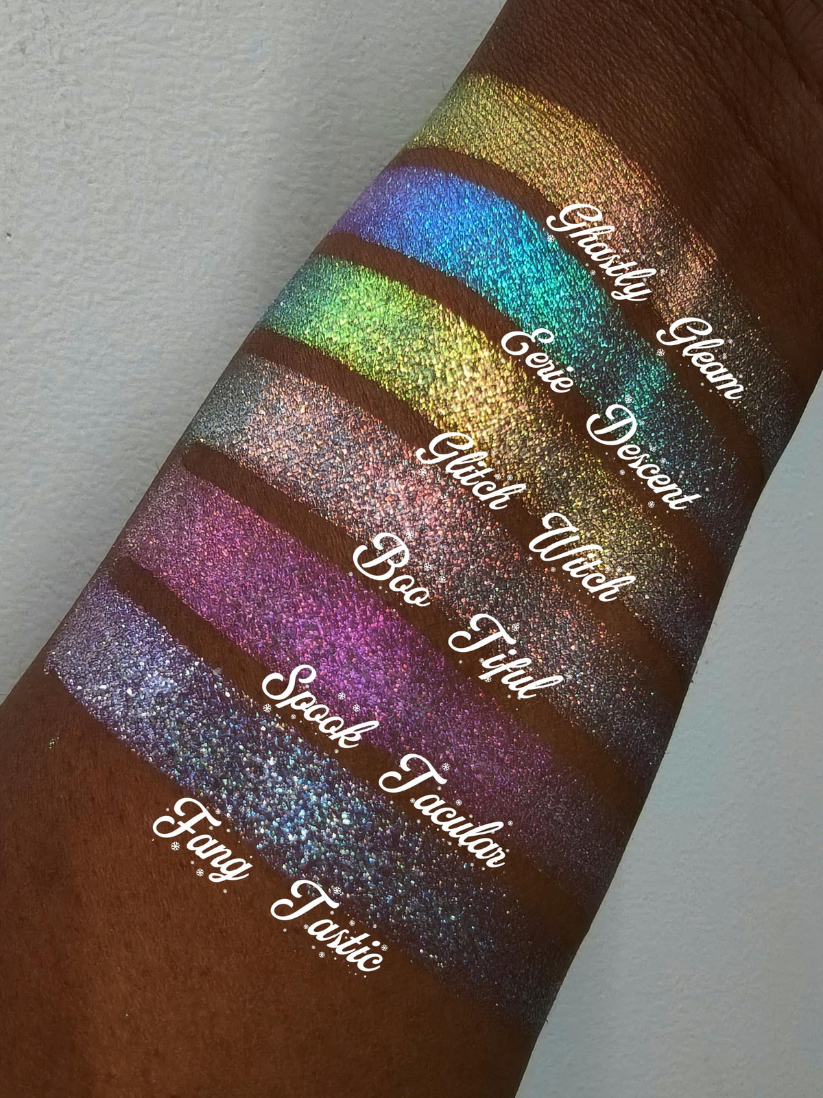 "Fang-Tastic" Single Eyeshadow – Bild 7