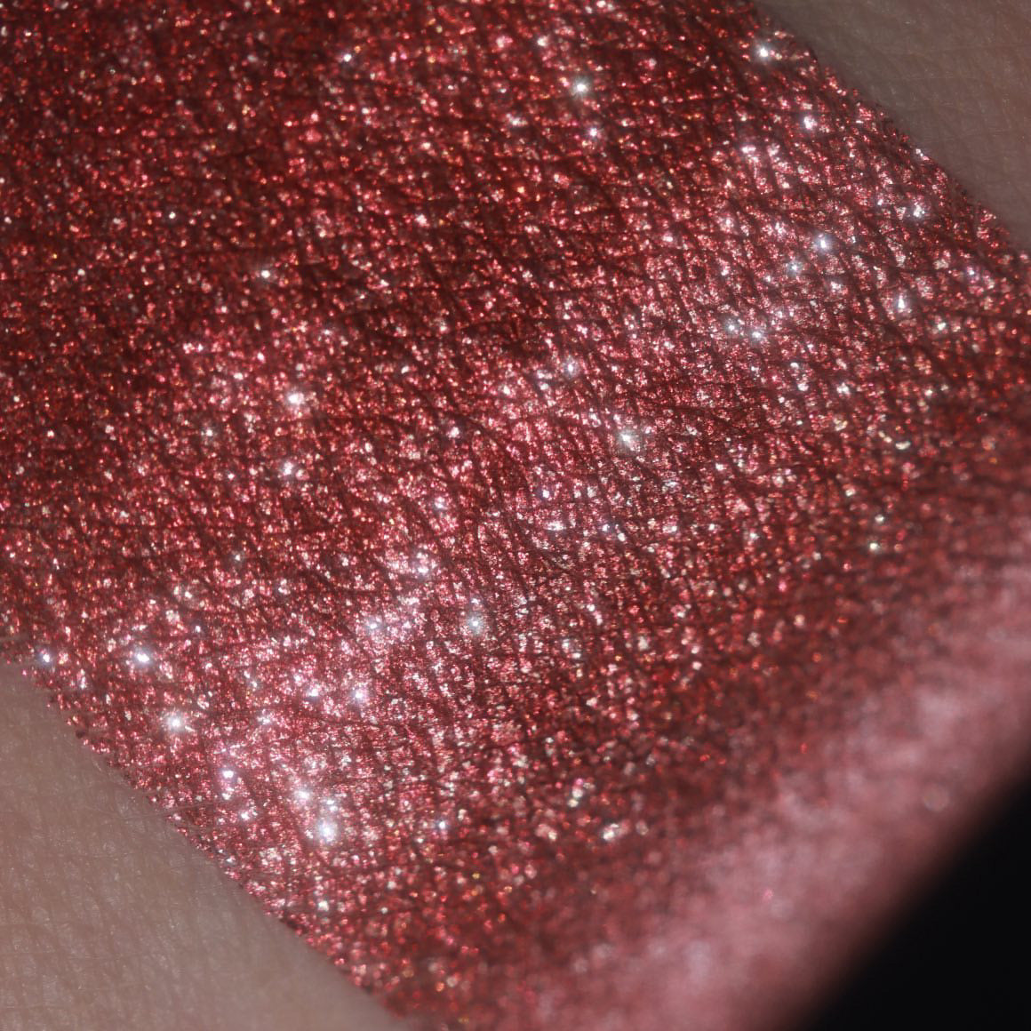 Magnetic Mineralia - Garnet Single