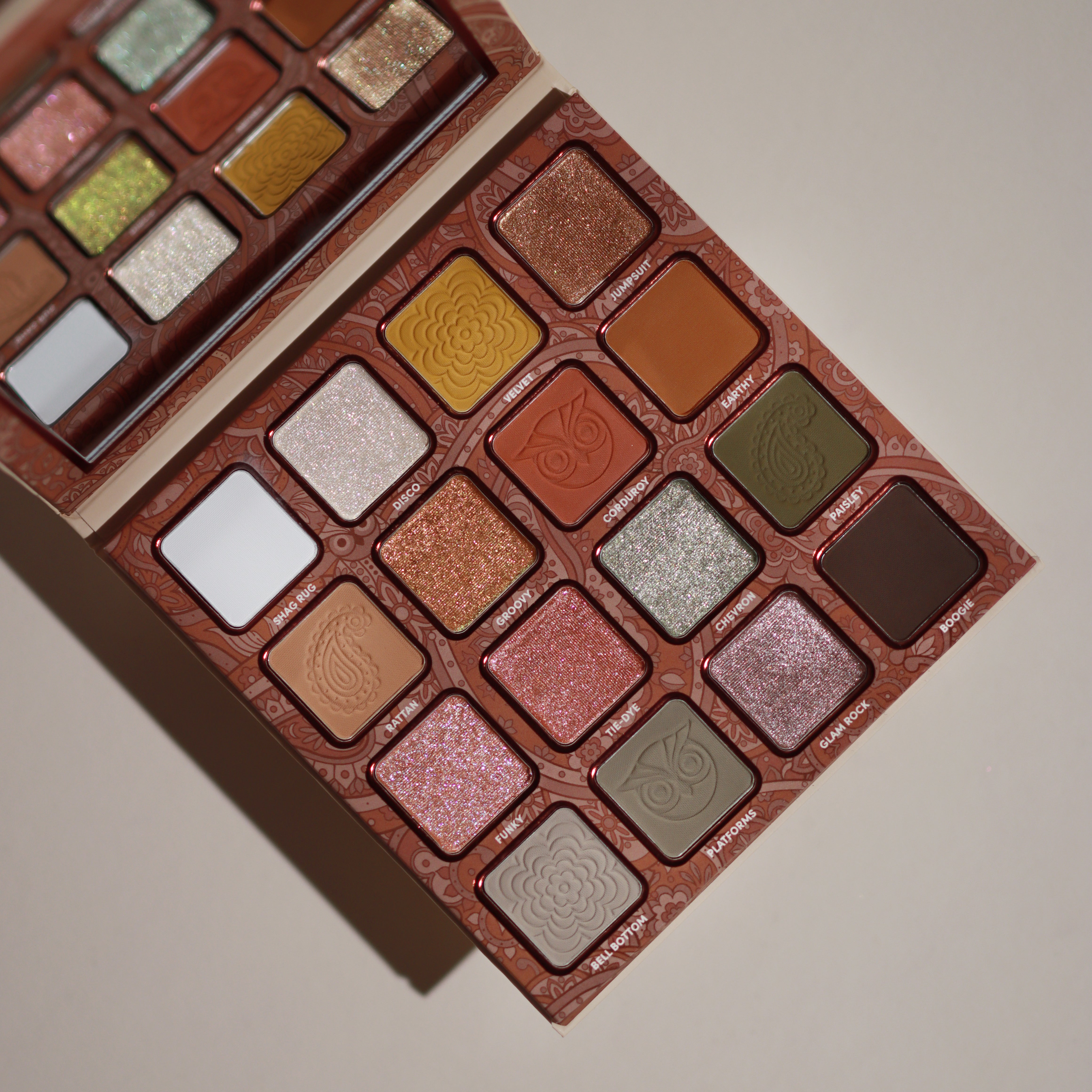 Paisley Hoot Palette