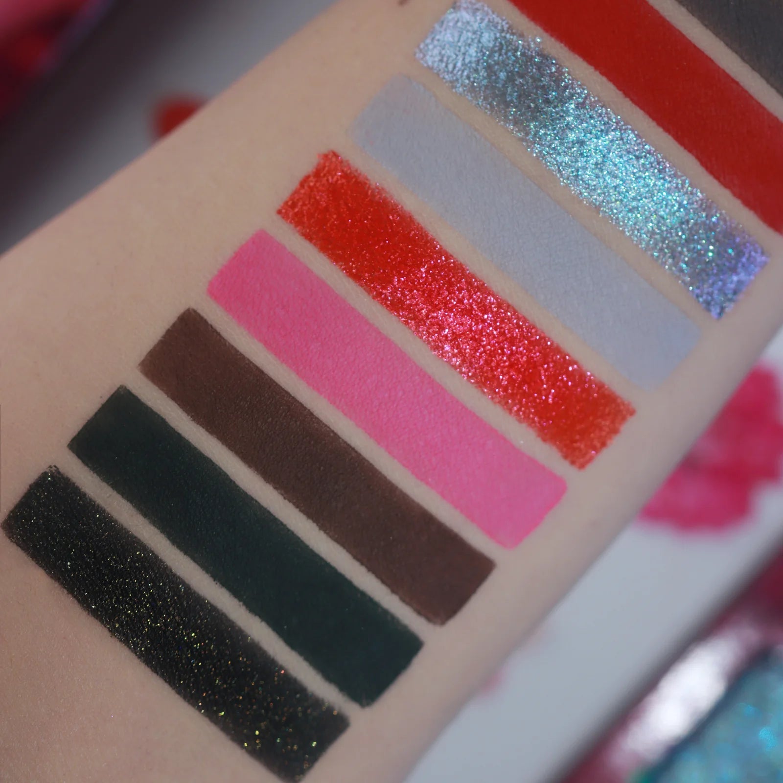 Bleeding Hearts Eyeshadow Palette