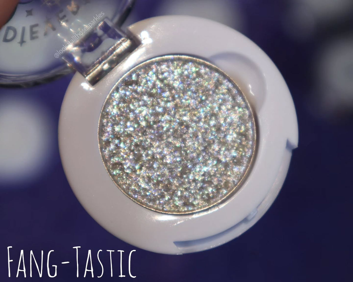 "Fang-Tastic" Single Eyeshadow – Bild 4