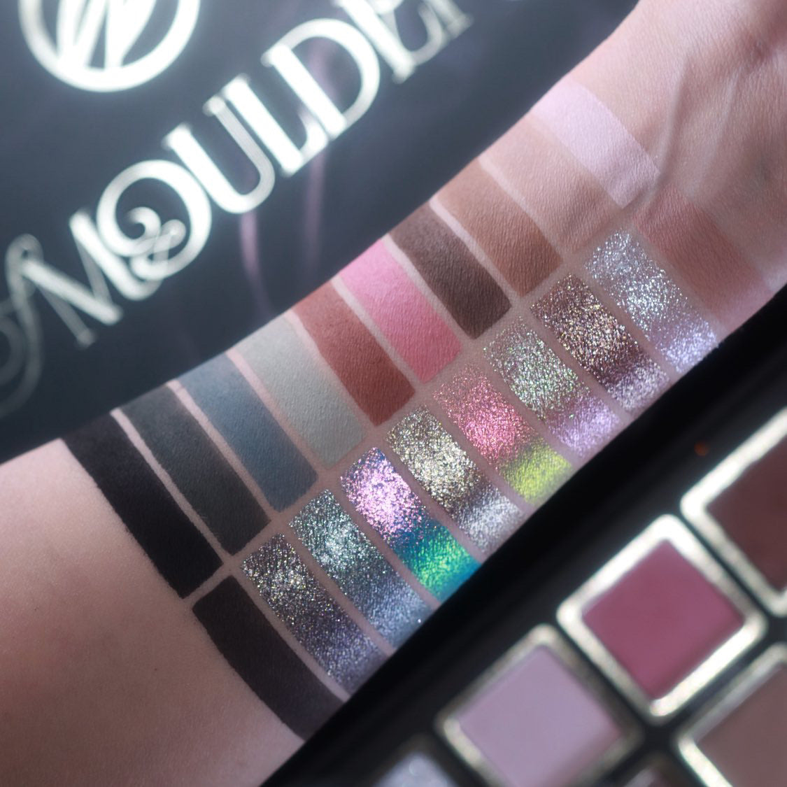 Smoulder palette