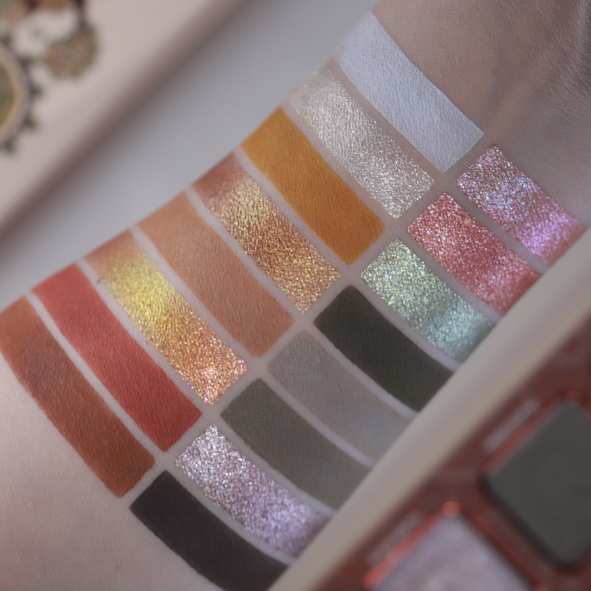 Paisley Hoot Palette