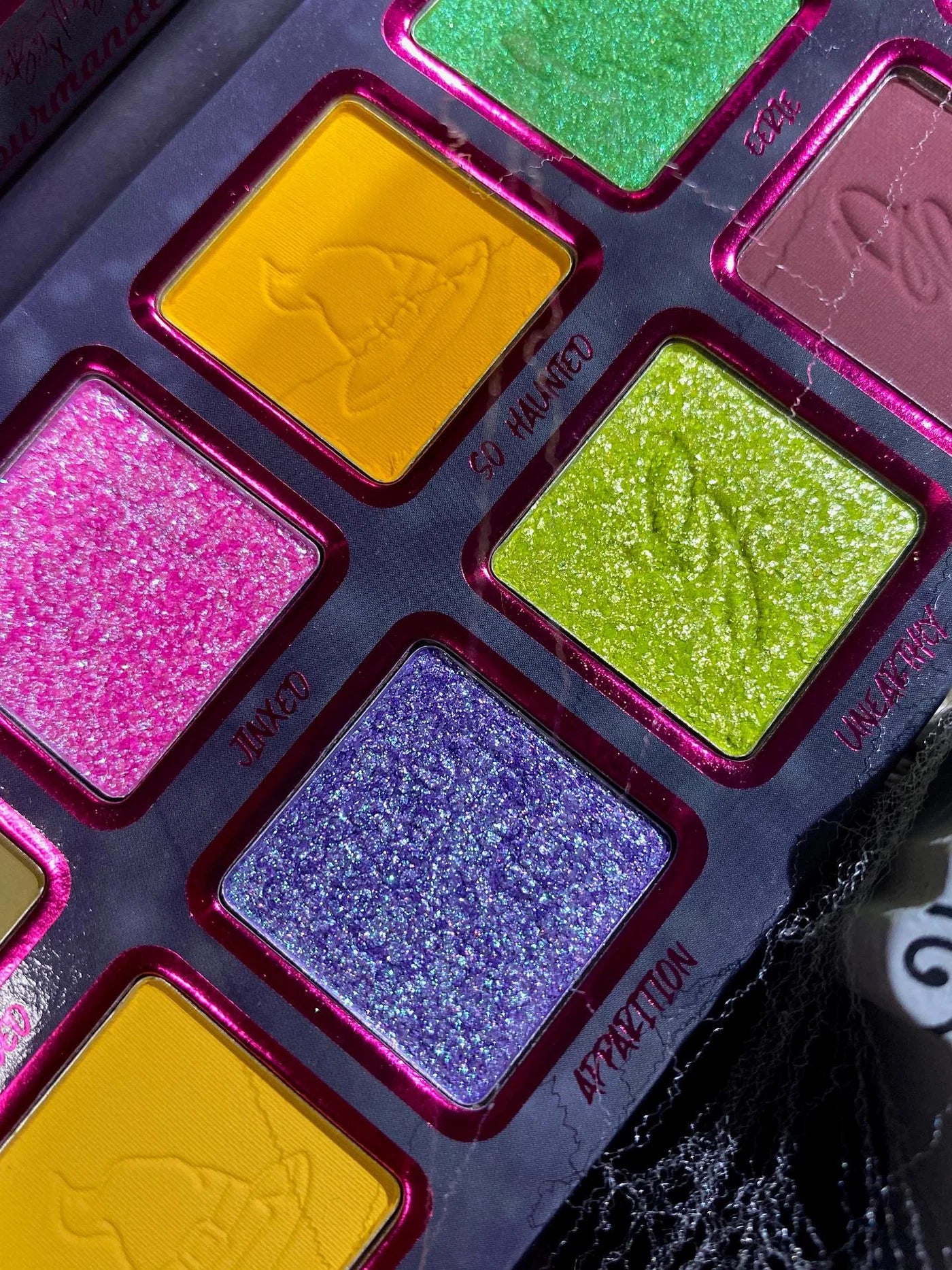 "Haunted" Eyeshadow Palette