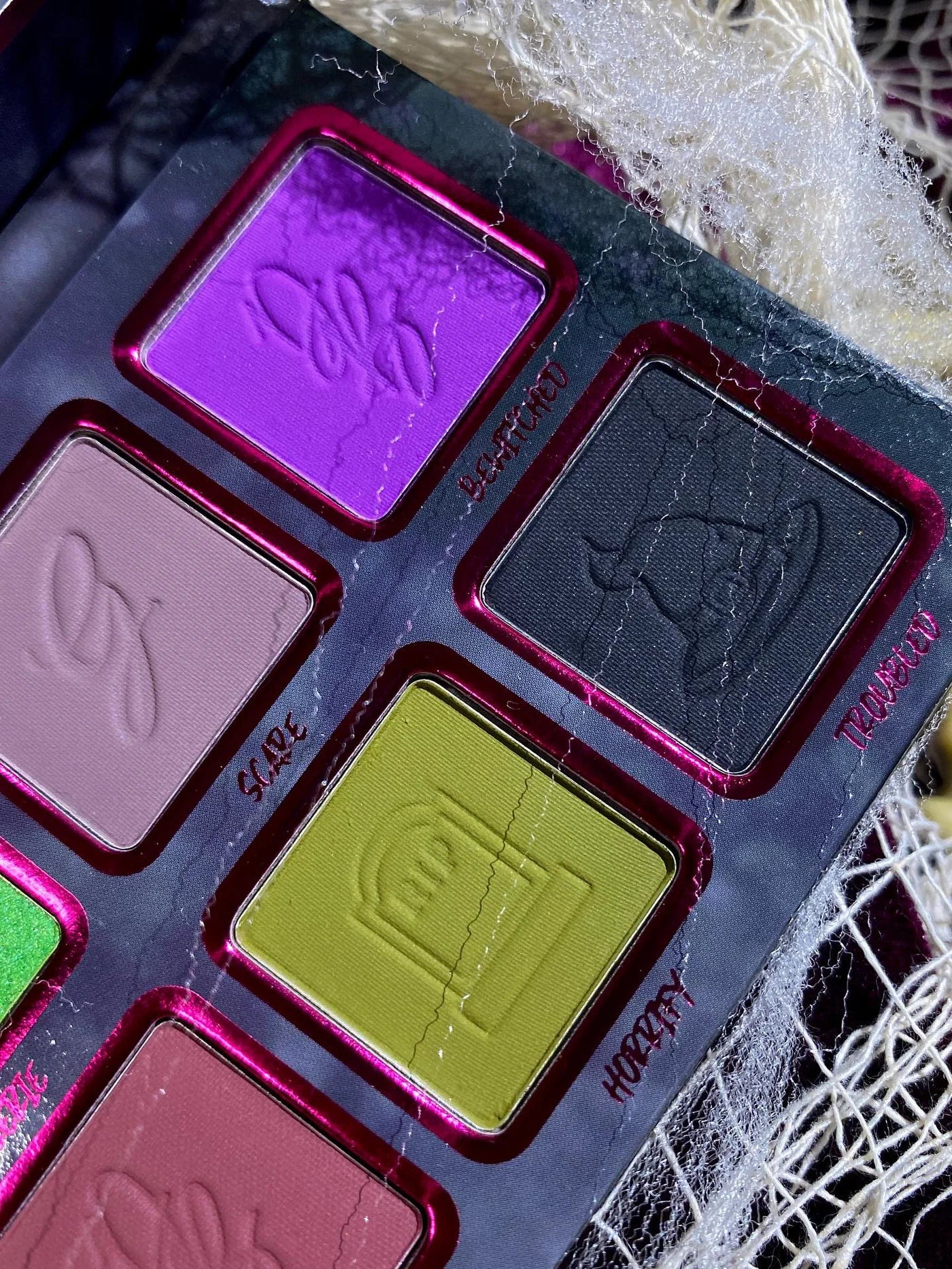 "Haunted" Eyeshadow Palette