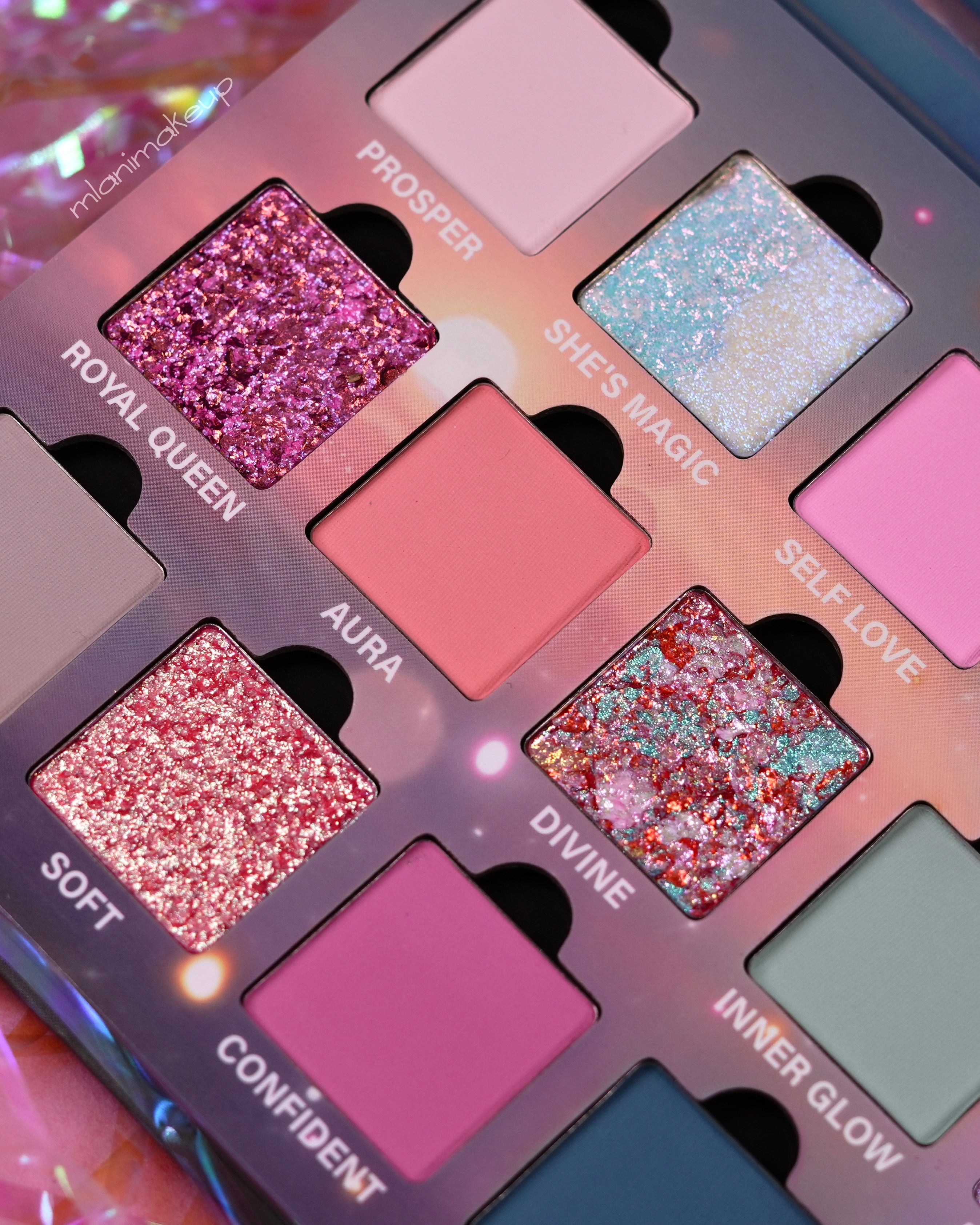 GLOW Eyeshadow Palette