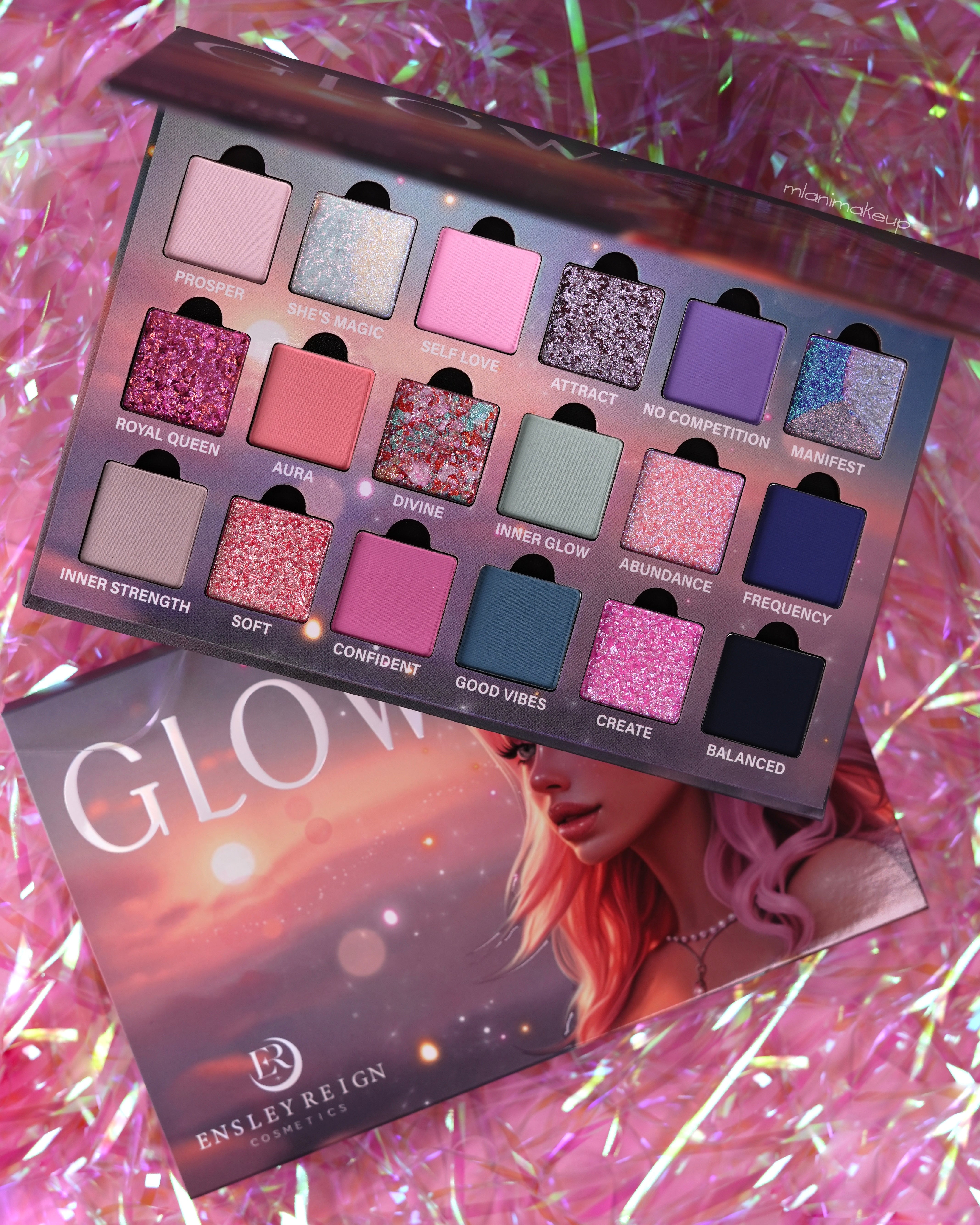 GLOW Eyeshadow Palette