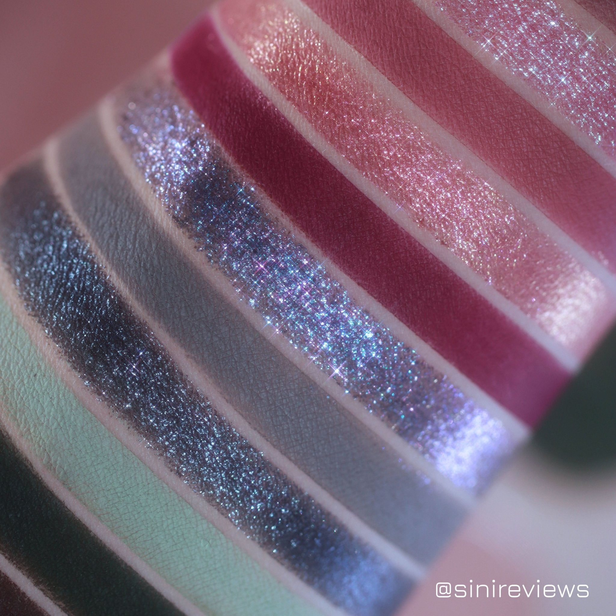 Ink & Roses Eyeshadow Palette