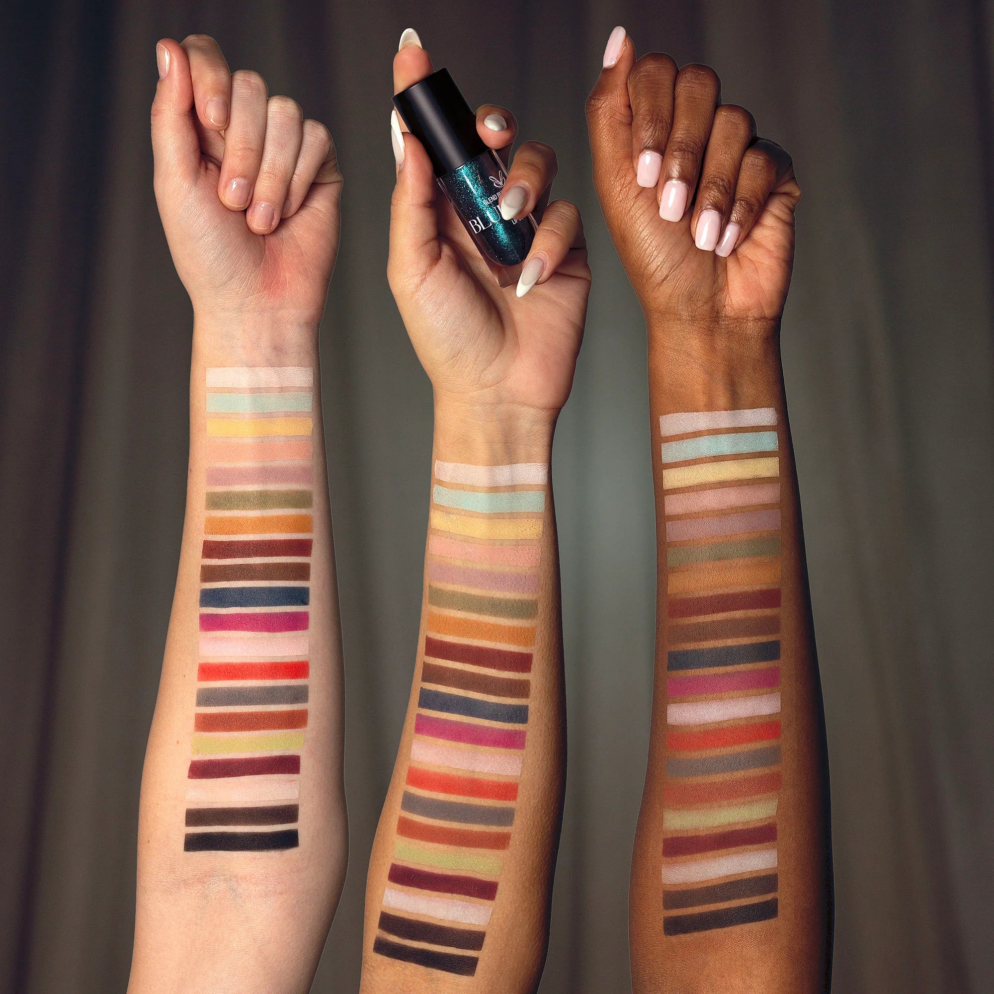 MEI PANG X Paleta Blend Bunny Rotten