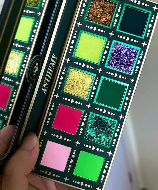 Gaze d'émeraude du serpent