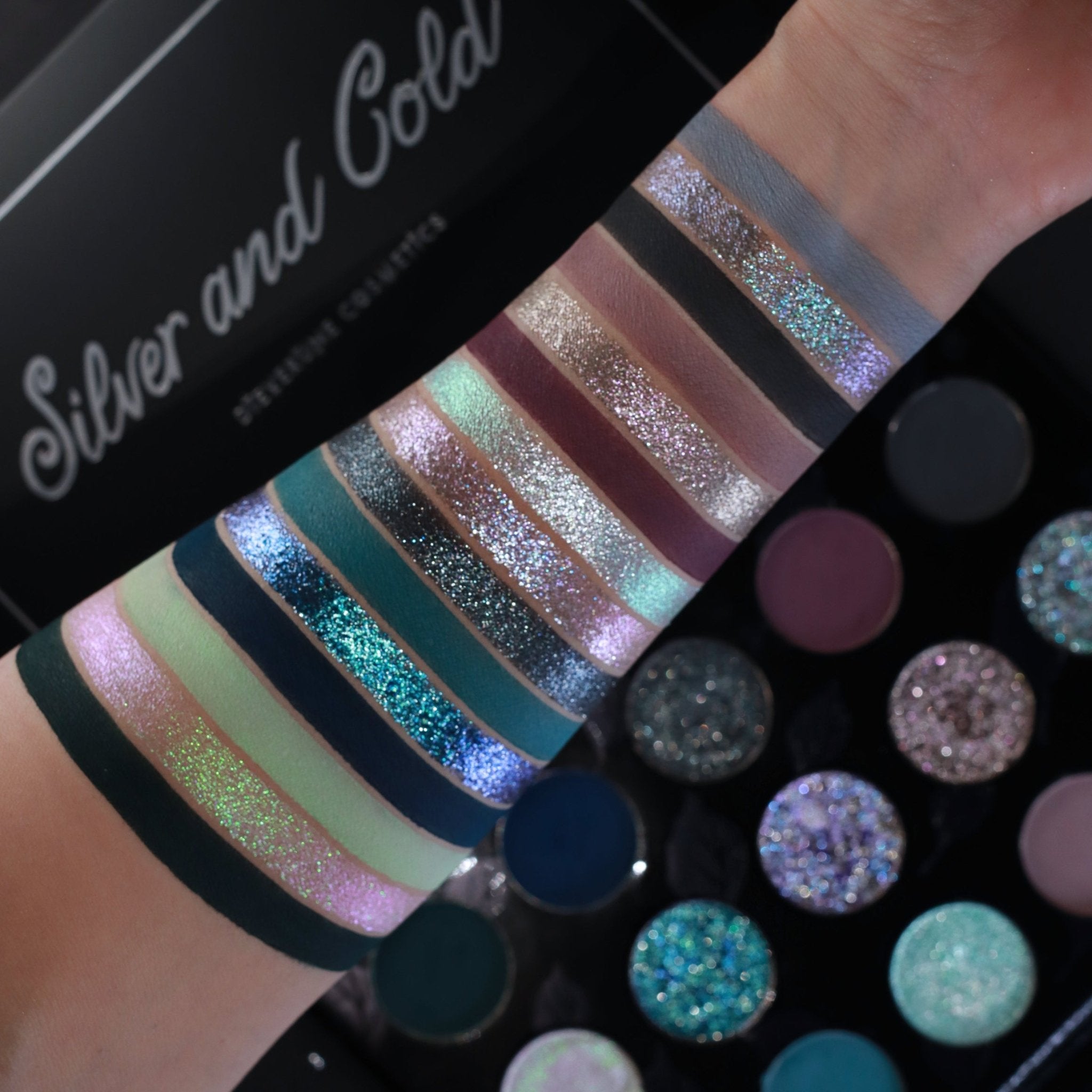 Silver & Cold Eyeshadow Palette