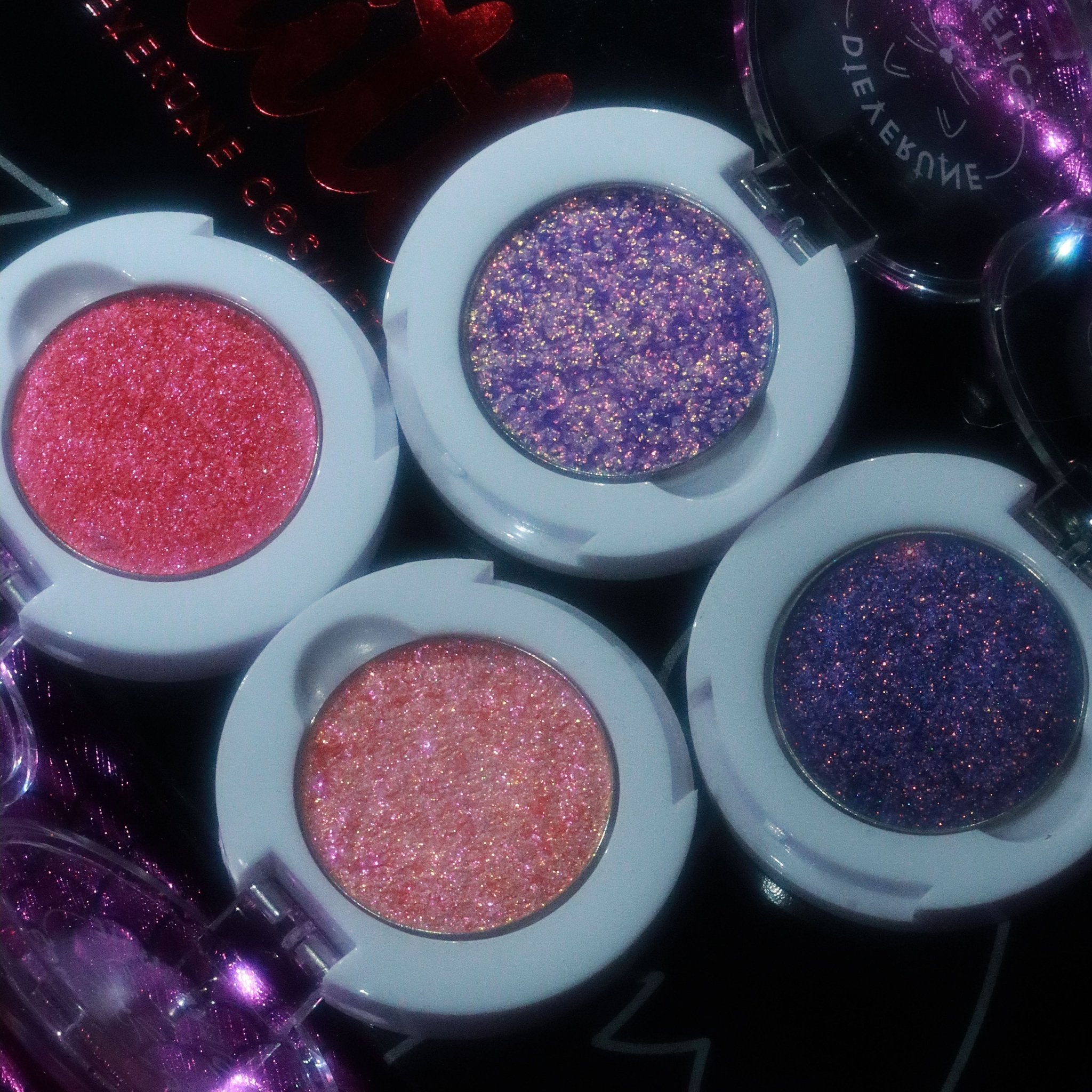 Stray Cat Single Shade