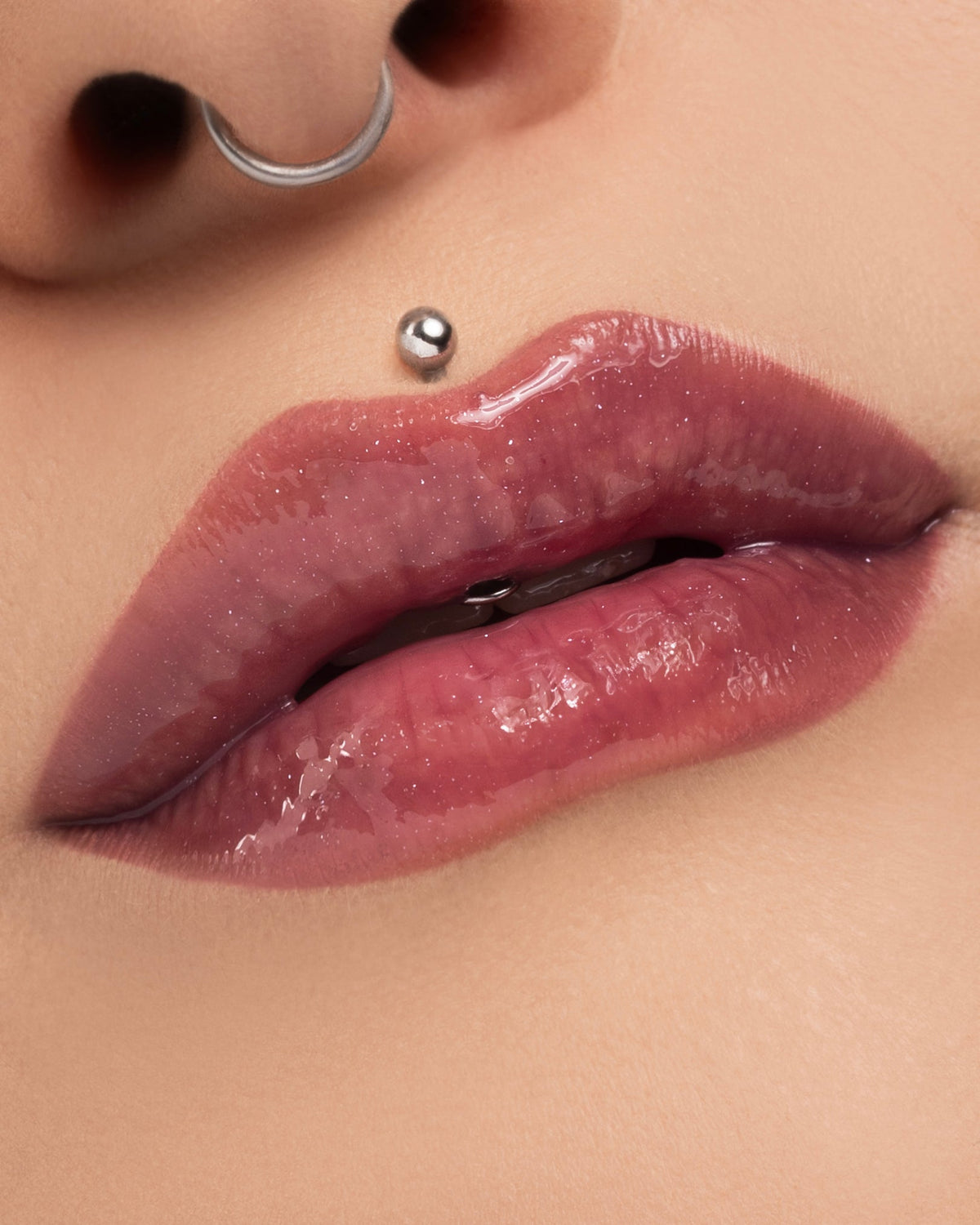 Crystal Ball – Unearthly Cosmetics x Lively Ghosts, Produktbild 3