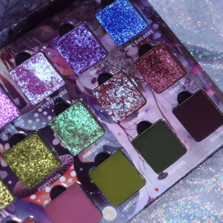 Flower Moon Palette *NEW MAGNETIC*