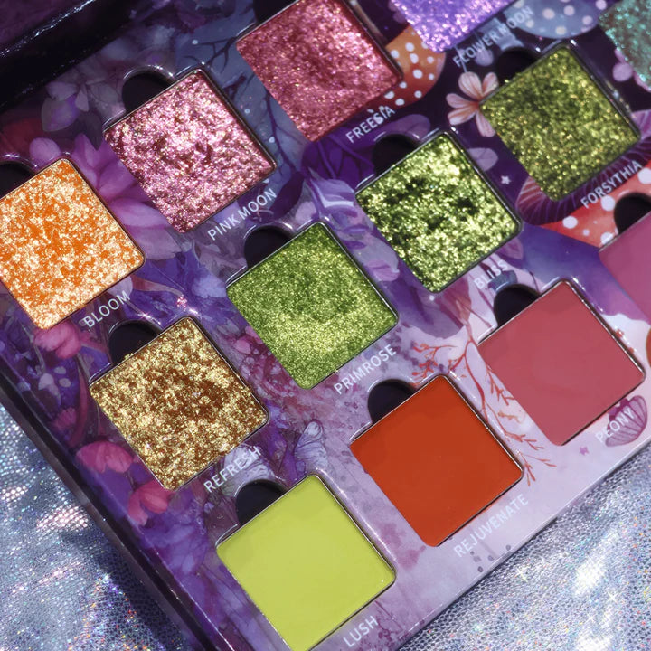 Flower Moon Palette *NEW MAGNETIC*