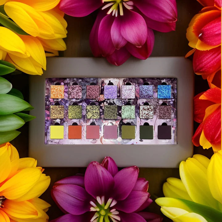 Flower Moon Palette *NEW MAGNETIC*