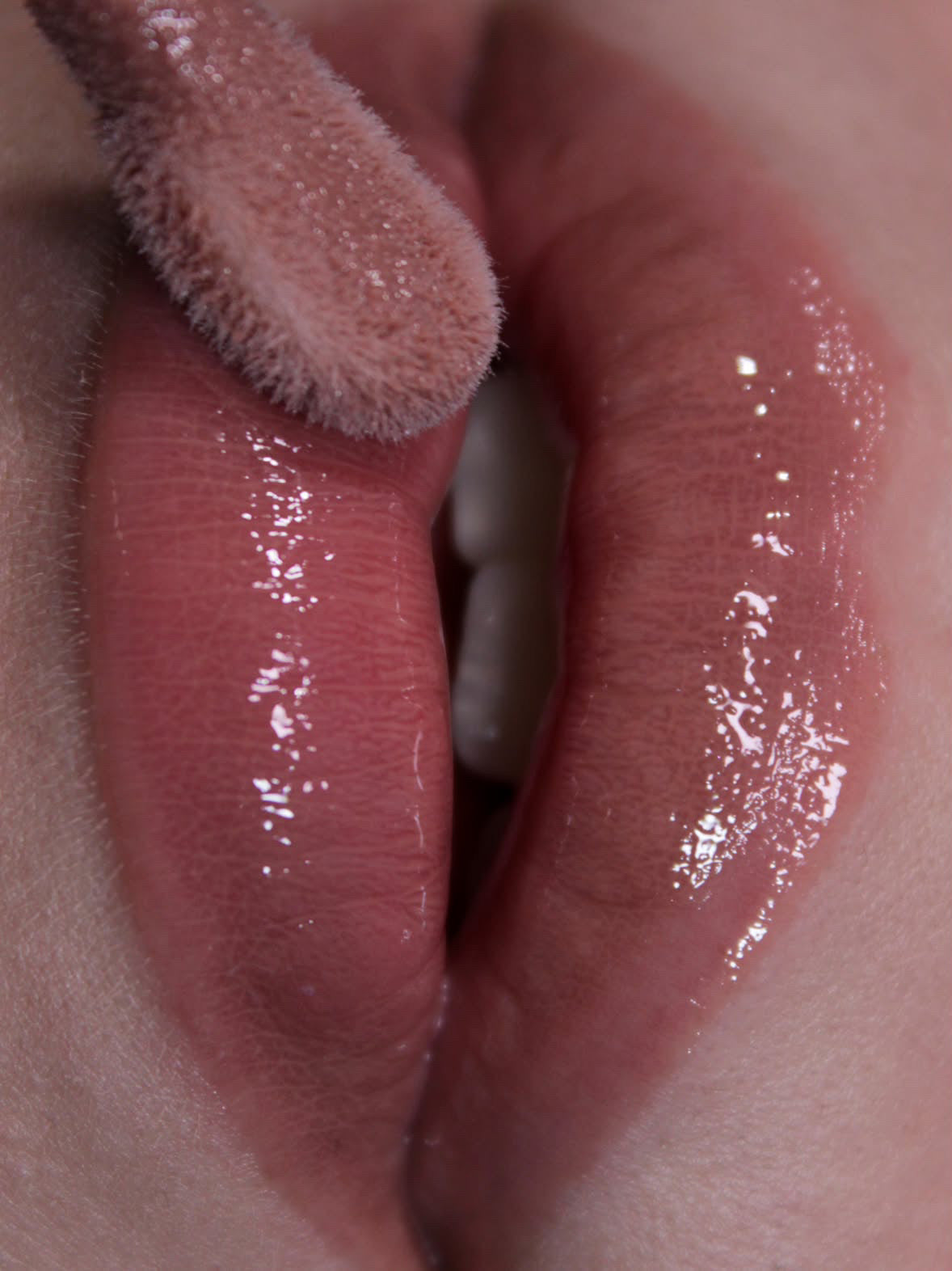 "Sheer Veil Lipgloss" – Wildflower Syrup – weitere Ansicht