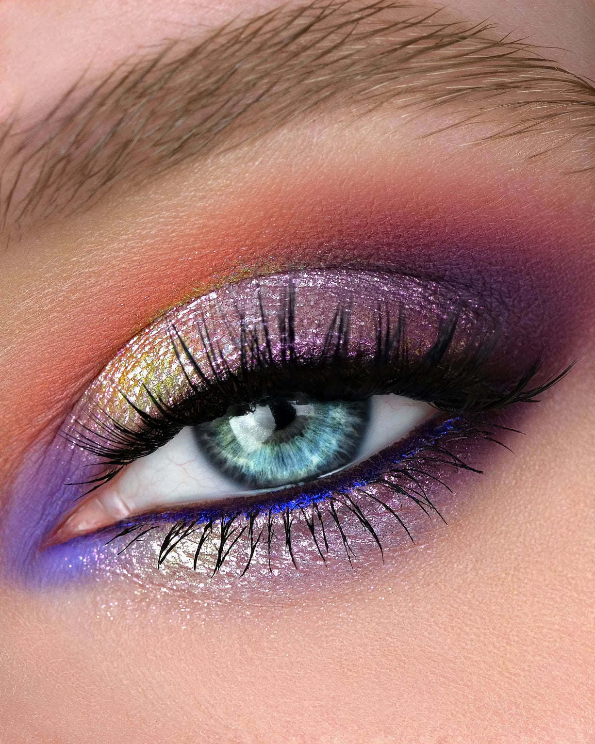 Opal Multichrome Loose Eyeshadow in Nightgown