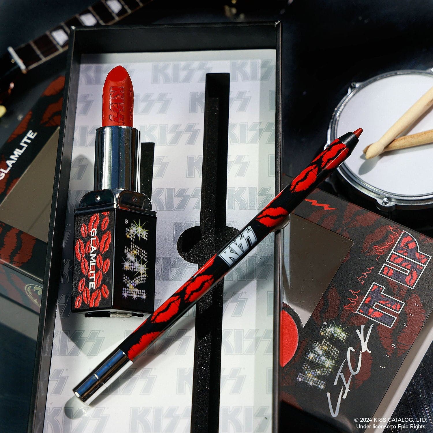 KISS™ X GLAMLITE "LICK IT UP" LIP KIT