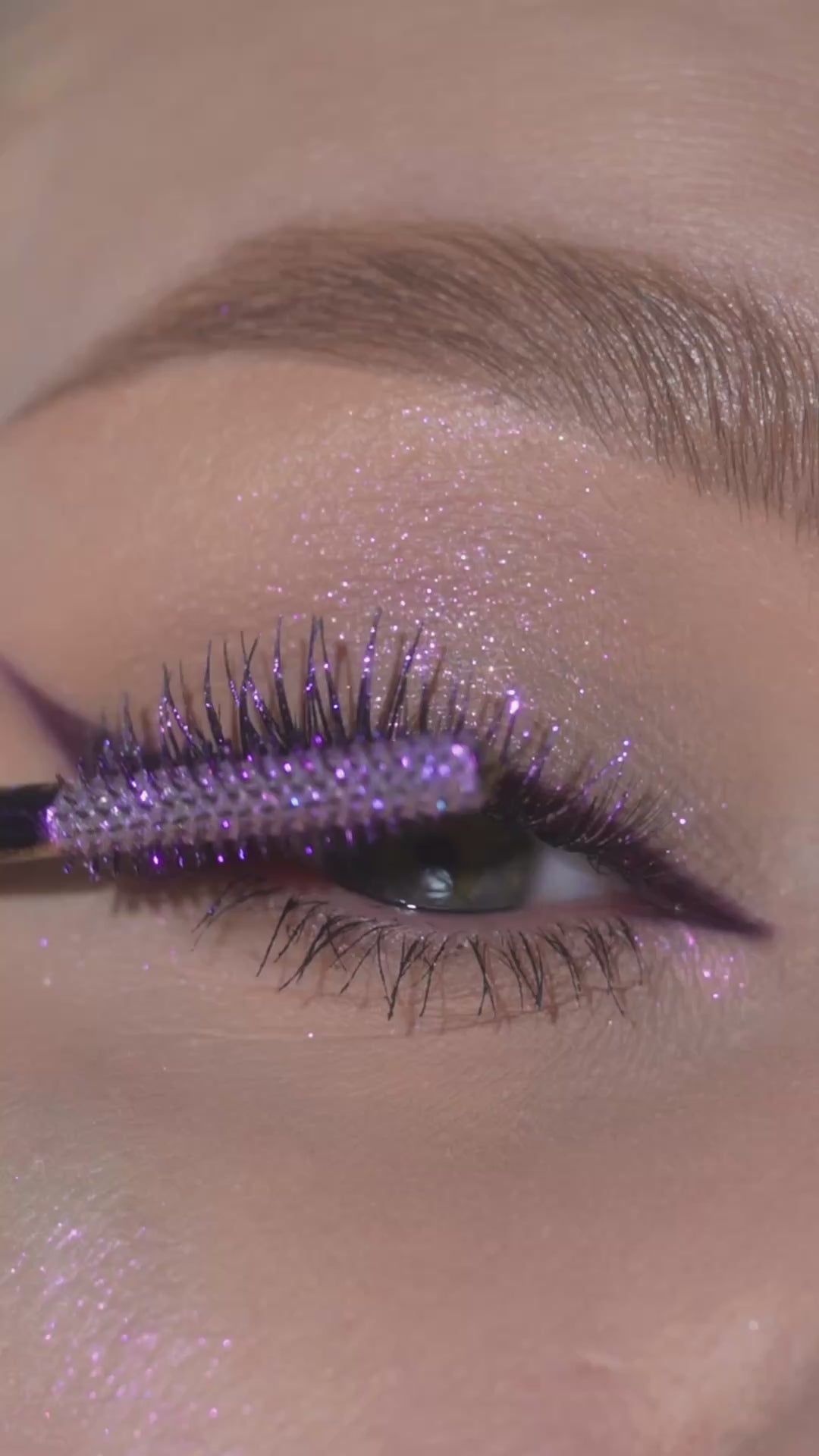 Load video: Mascara - Black Diamond