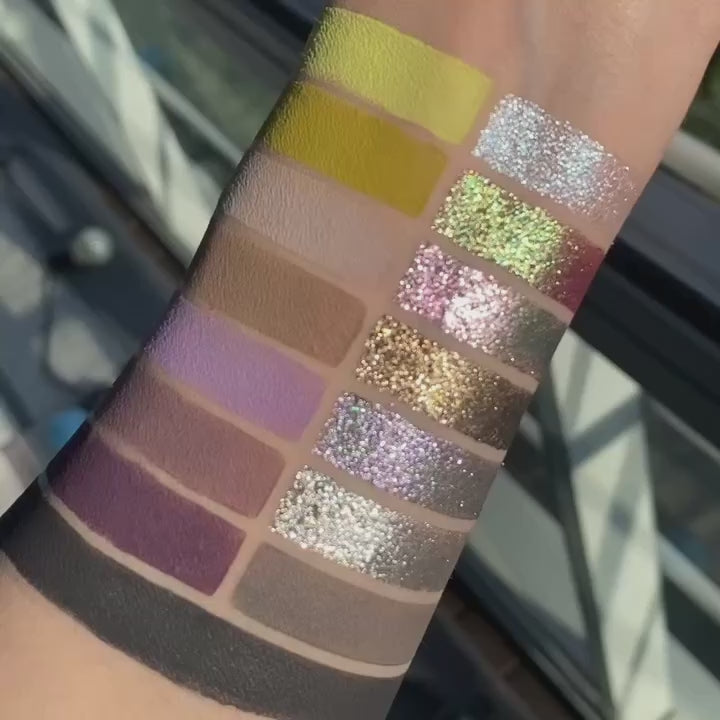 Load video: Magnetic Mineralia Palette